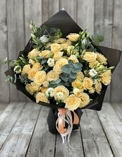 Букет цветов из:  Розы и Лизиантусы в Рогатой Балке