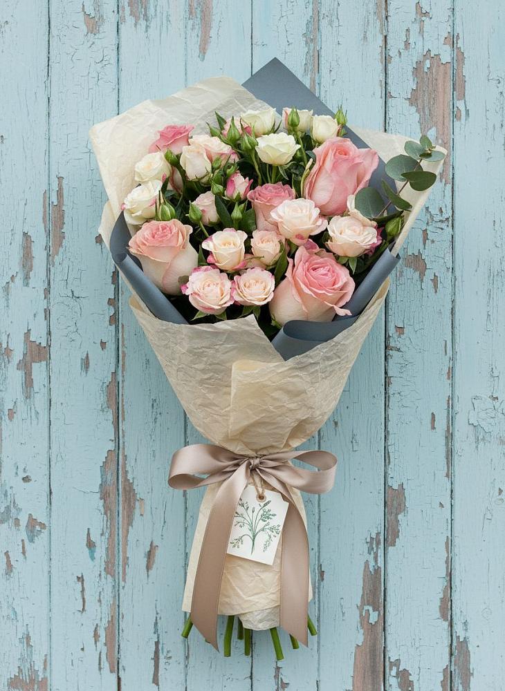 Букет цветов из: Розы в Рогатой Балке