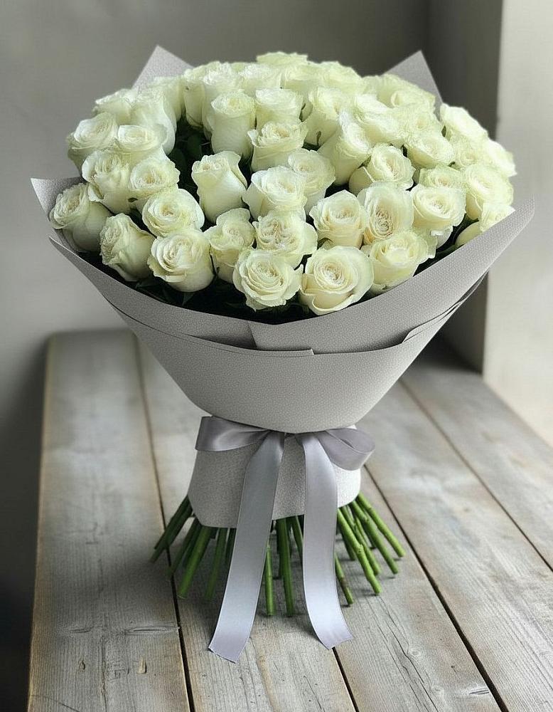 Букет 35 Белых роз в Рогатой Балке