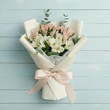 Букет цветов из:  Альстромерии в Рогатой Балке