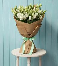 Букет цветов из:  Лизиантусы в Рогатой Балке