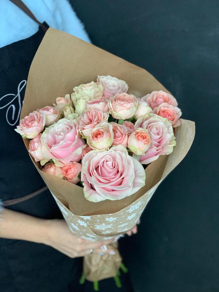 Букет цветов из: Хризантемы и Розы в Рогатой Балке