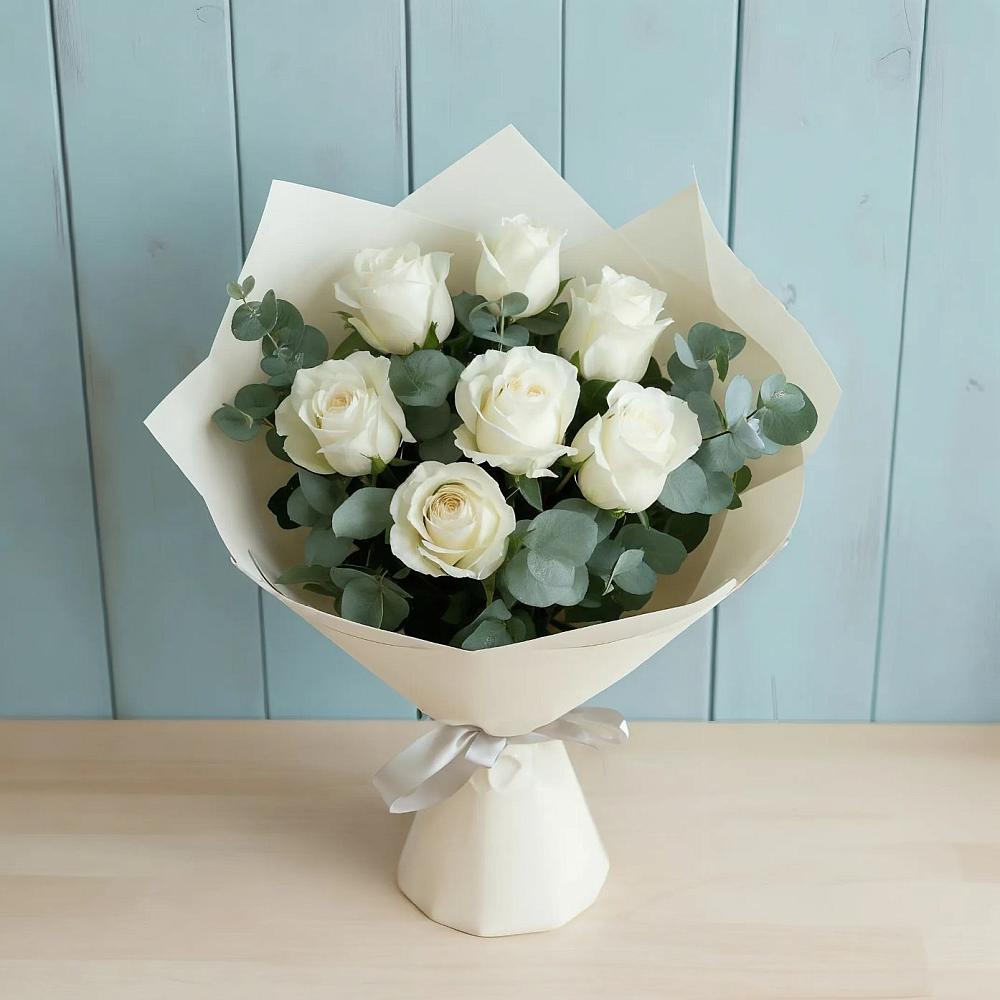 Букет Белые розы в Эвкалипте в Рогатой Балке