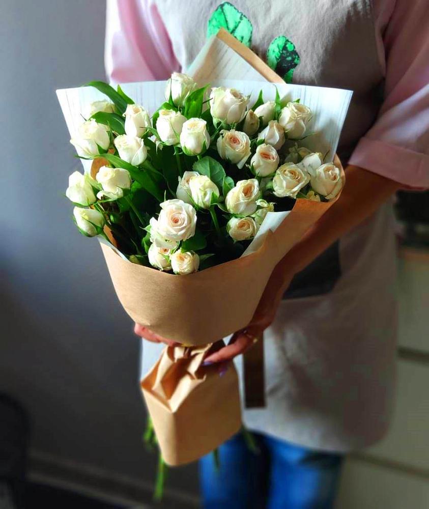 Букет цветов из: Розы в Рогатой Балке