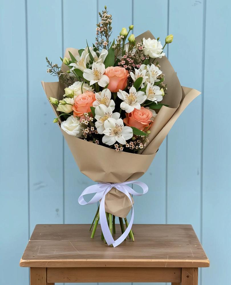 Букет цветов из: Альстромерии, Лизиантусы, Розы и Хризантемы в Рогатой Балке